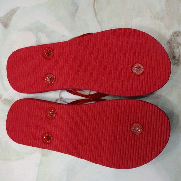NWT DKNY Red Cheetah Print Flip Flops - Picture 6 of 9